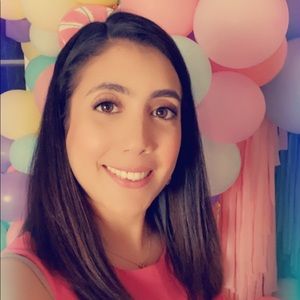 Meet your Posher, Lilived